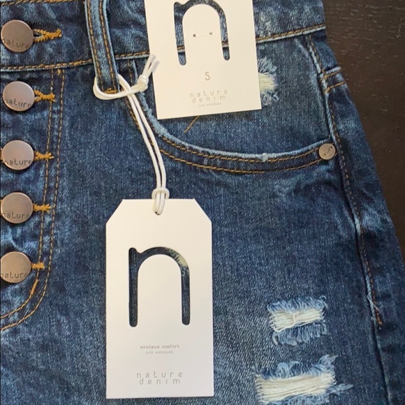 Denim shorts - Picture 3 of 3